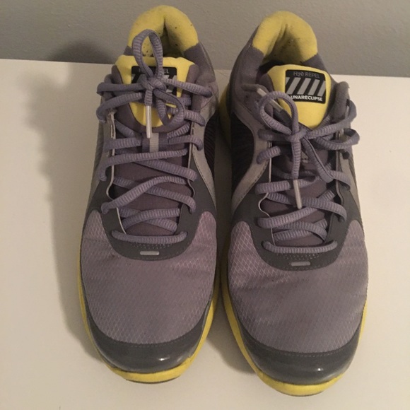 Nike shoes yellow and gray - Picture 2 of 5